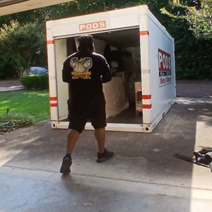 Unloading, Furniture, Loading, Moving Container, and Movers from Muscle King Movers uploaded 4:06 AM on Aug 16th, 2025