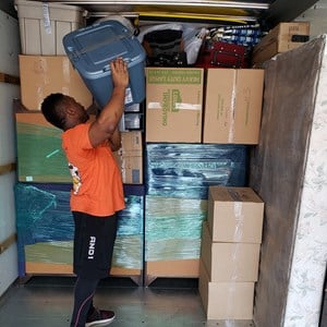 Loading, Moving Boxes, Moving Truck, Plastic Wrap, and Packing from Mecha Movers LLC uploaded 4:07 PM on Mar 14th, 2022