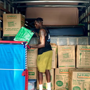 Movers, Moving Truck, Unloading, Moving Boxes, and Packing from Everybody’s Mover & Logistics uploaded 7:09 PM on Jun 6th, 2026