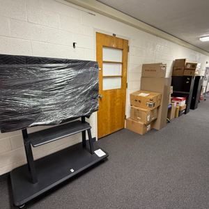 Furniture from Move Up Movers uploaded 4:58 PM on Jul 30th, 2025