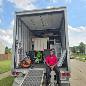 Moving Truck and Movers from Alem Moving & Delivery Solutions LLC uploaded 9:57 AM on Oct 15th, 2025